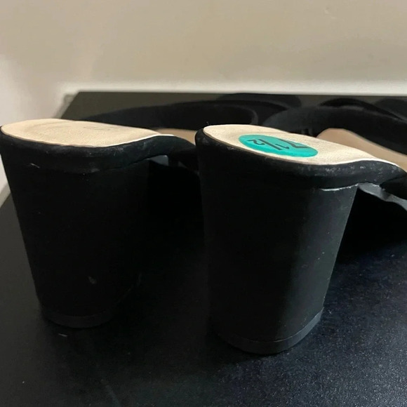 New Wellsfountn black mules block heel y2k style Friends style  90’s look chunky - Picture 6 of 6